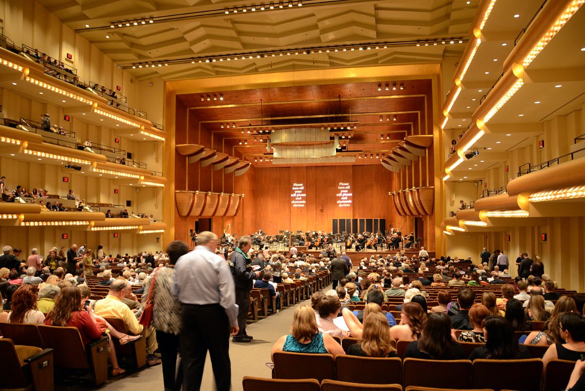 08-1 Inside The New York Philharmonic David Geffen Hall In Lincoln Center New York City